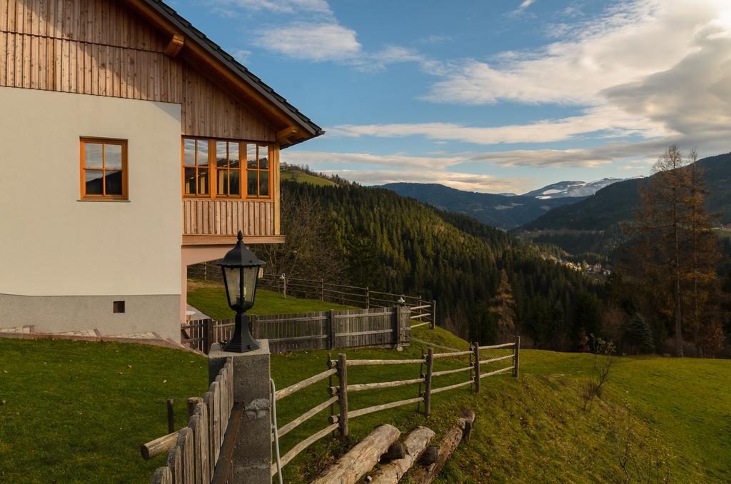 Guest House Hisa Sonca Luče Exterior foto